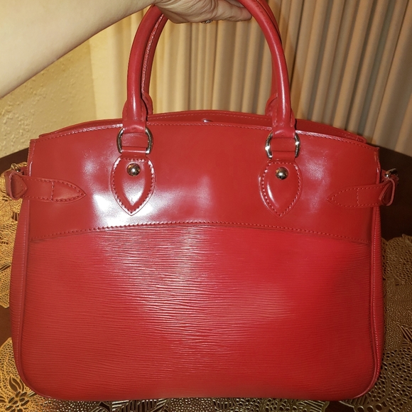 Sold - Picture 2 of 15